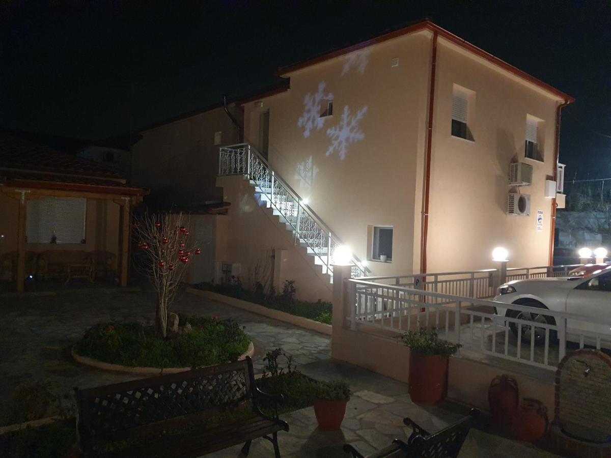Casa Al Mare 2 Apartment Peraía Exterior foto